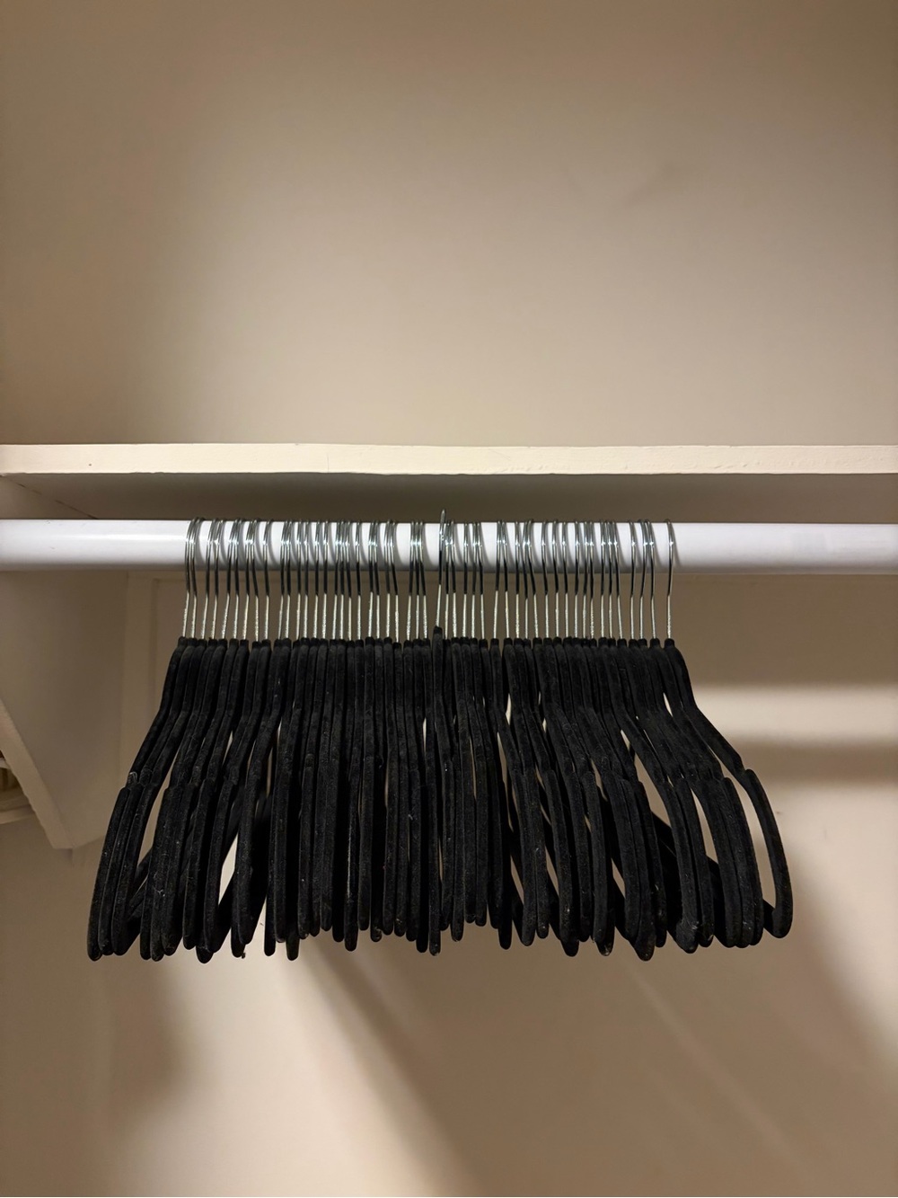 Black Velvet Non-Slip Hangers - Pack